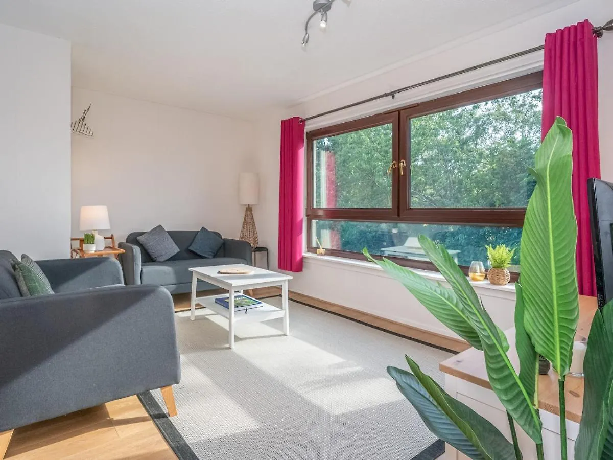 Newly Furnished 2Bed Flat With Peaceful Views Apartment Edinburgh