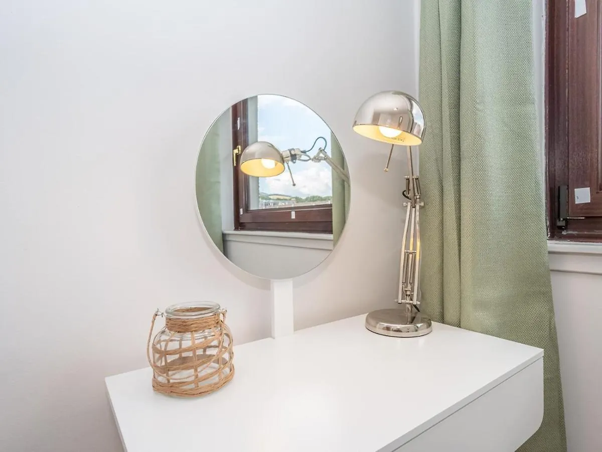 Newly Furnished 2Bed Flat With Peaceful Views Apartment Edinburgh