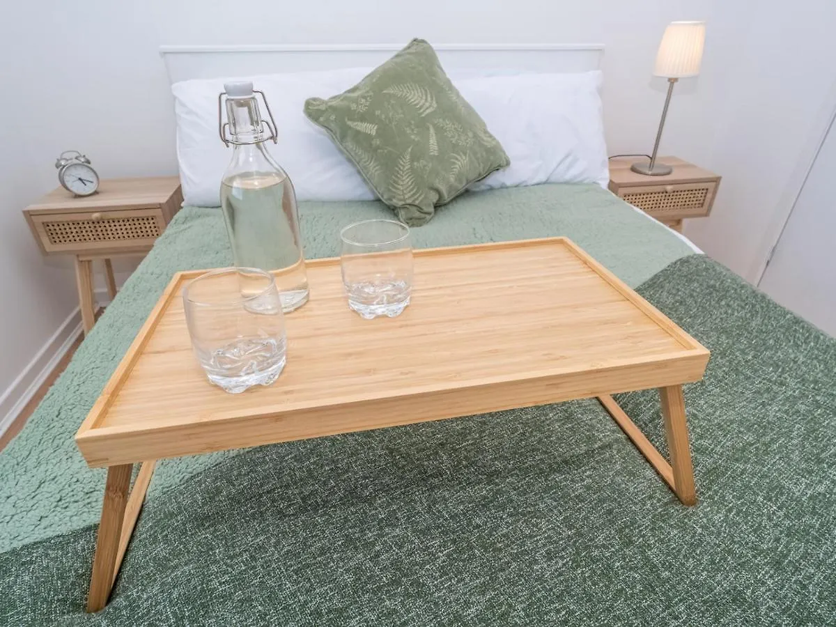 Newly Furnished 2Bed Flat With Peaceful Views Apartment Edinburgh
