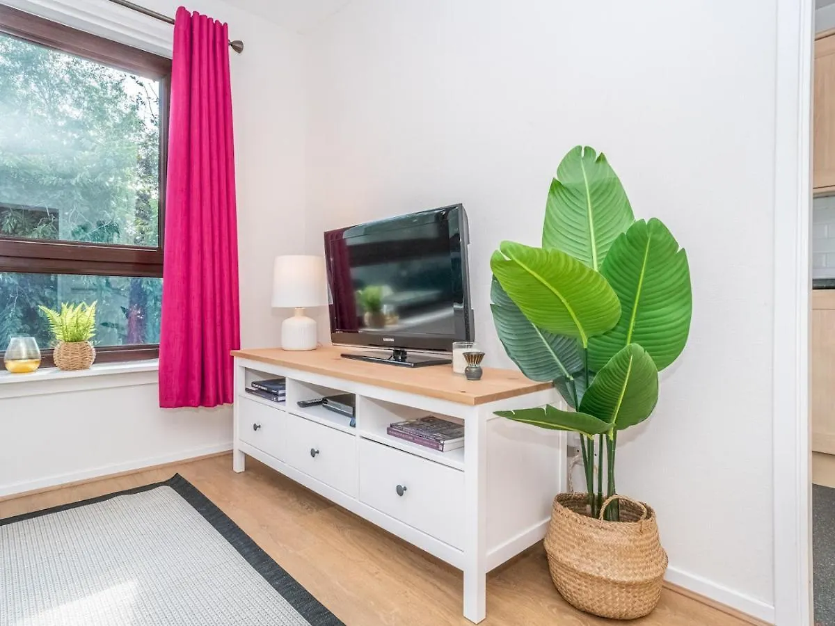 Newly Furnished 2Bed Flat With Peaceful Views Apartment Edinburgh United Kingdom