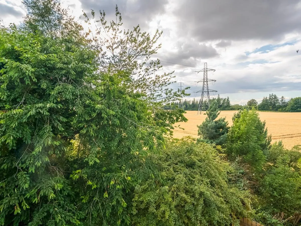 Newly Furnished 2Bed Flat With Peaceful Views Apartment Edinburgh 0*,