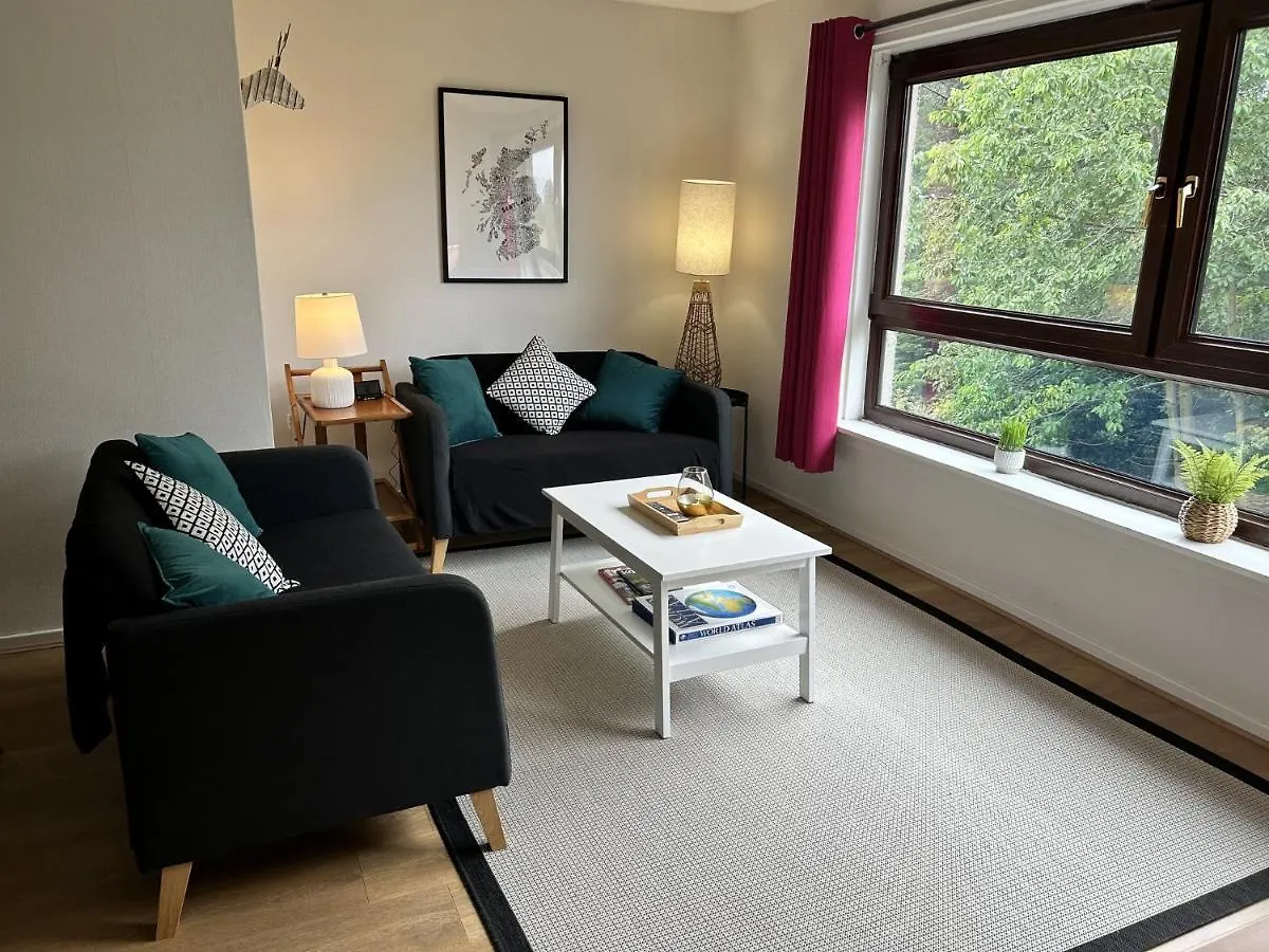 Newly Furnished 2Bed Flat With Peaceful Views Apartment Edinburgh